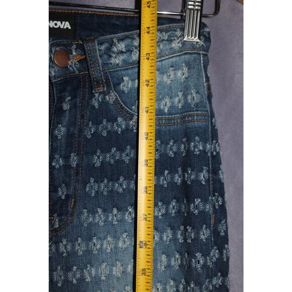 Fashion Nova Flared Bell Botton Distressed Pattern Jeans Size 0 - Picture 5 of 9